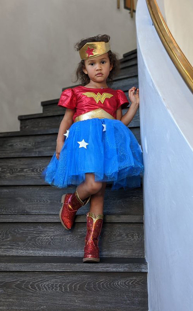 And The Most Popular Celebrity Halloween Costume Of 2019 Was E Online Ap